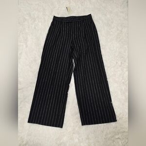 Banana Republic Black & White Striped Wide-Leg Pants. Size 12P. NWT